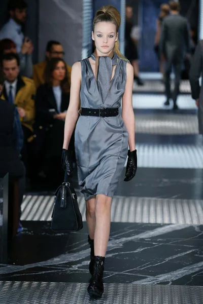 Look 22